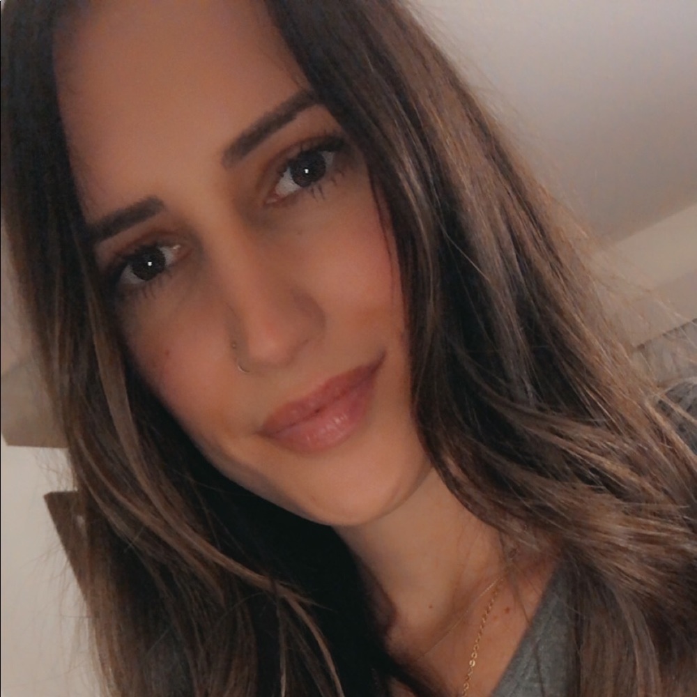 Meet your Posher, Hiedi